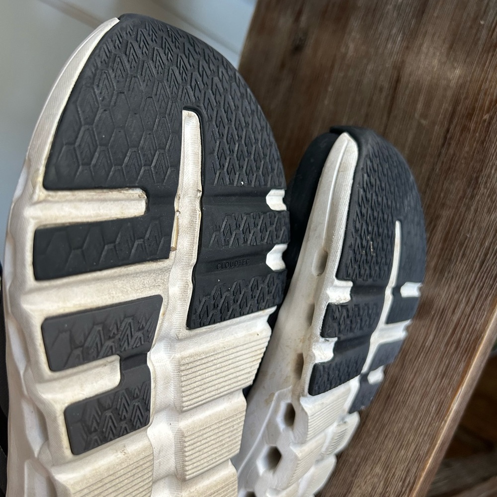 On Cloud Runner 2 Eclipse Black Athletic Running … - image 7